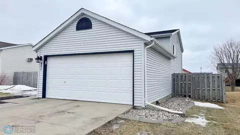 471 Maple Pointe Blvd, Mapleton, ND 58059 photo 9