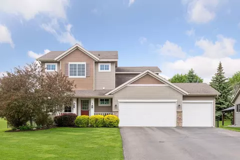 2004 Amberg Ct, Chaska, MN 55318