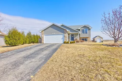 109 Summit Ave, Dassel, MN 55325