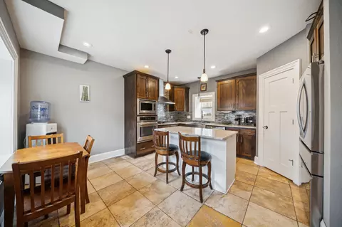836 Lewis St S, Shakopee, MN 55379
