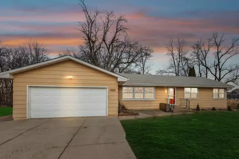 9884 35th St NE, Saint Michael, MN 55376