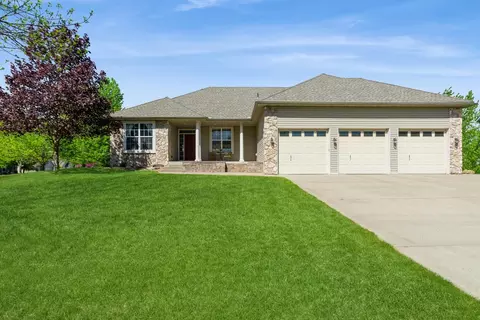 8549 Elk Ave, Monticello, MN 55362
