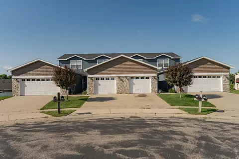 3110 Appleton Ln NW, Rochester, MN 55901