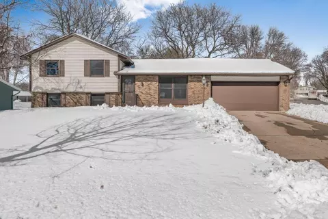 7790 Inskip Trl S, Cottage Grove, MN 55016