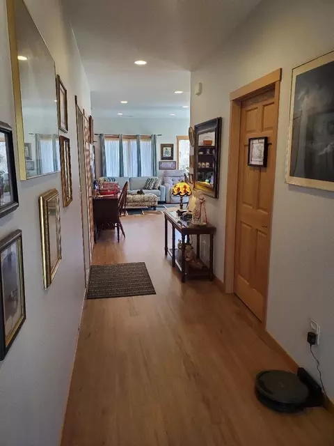 218 Thomas Dr, Rollingstone, MN 55969 photo 3