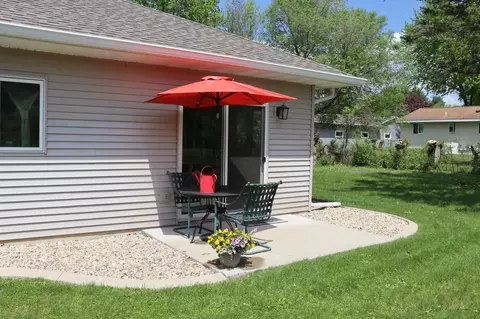 218 Thomas Dr, Rollingstone, MN 55969 photo 28