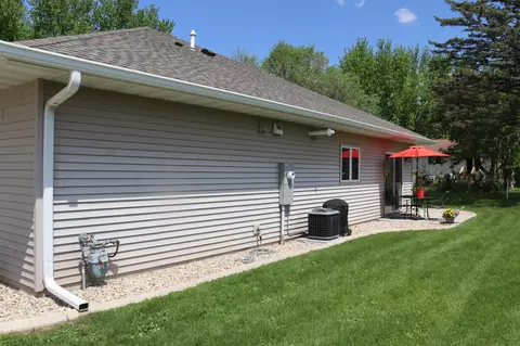 218 Thomas Dr, Rollingstone, MN 55969 photo 27