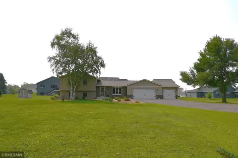 1415 County Road Gg, New Richmond, WI 54017
