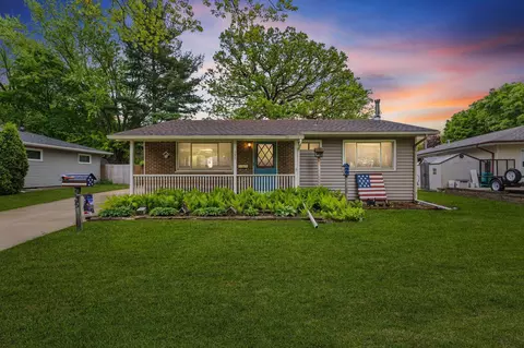 535 Maple Dr, Owatonna, MN 55060