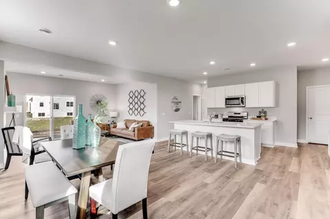 23419 Ashbury Dr, Rogers, MN 55374