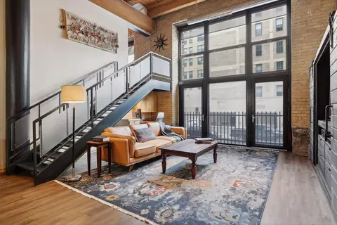406 Wacouta St #103, Saint Paul, MN 55101
