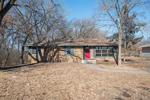 2208 69th Ave N, Brooklyn Center, MN 55430
