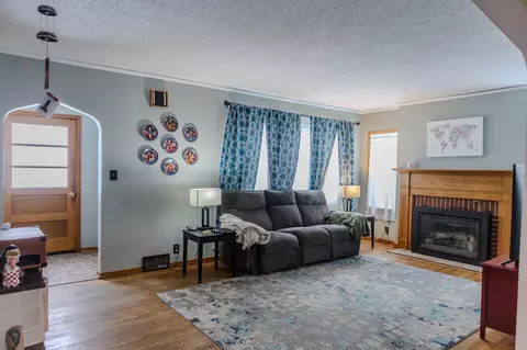 203 E 1st St, Morris, MN 56267 photo 17
