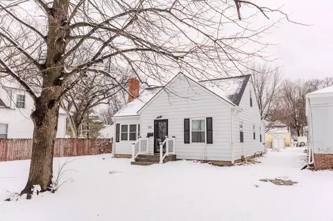 203 E 1st St, Morris, MN 56267 photo 2