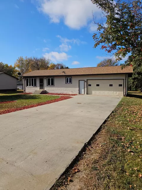 5002 5th St, Lake Park, MN 56554