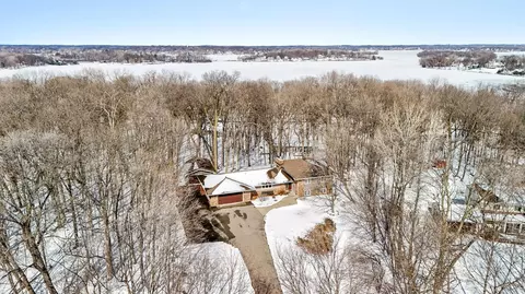27750 Woodside Rd, Excelsior, MN 55331