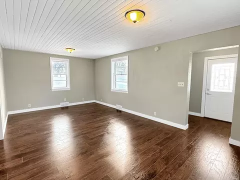 Living - 312 4th St E, Jasper, MN 56144 photo 1 of 2