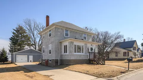 643 Richland Ave, Saint Charles, MN 55972