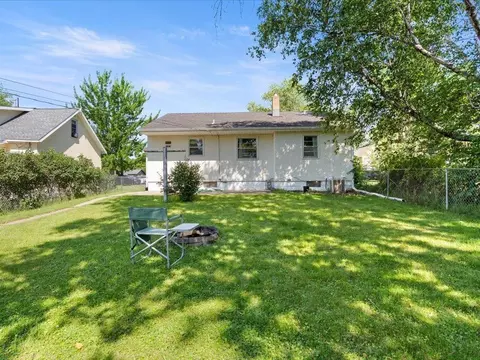 Exterior - 919 6th Ave NE, Brainerd, MN 56401 photo 4 of 8