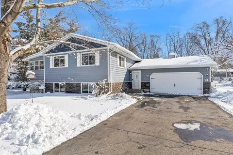 1385 Quinlan Ave S, Lakeland, MN 55043