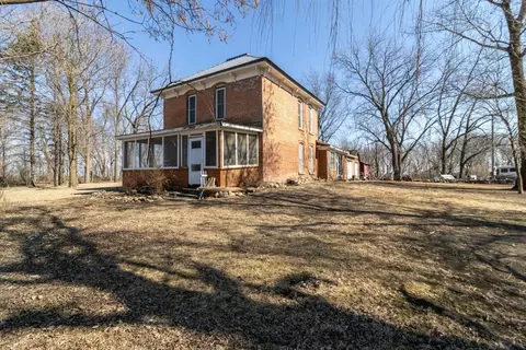 42231 285th Ave, Le Sueur, MN 56058