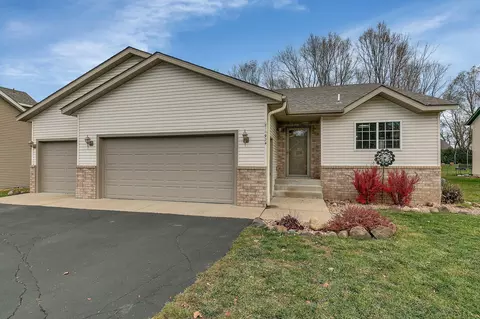 924 4th Ave E, Sartell, MN 56377