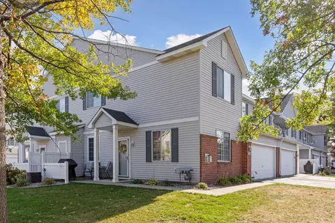 1655 Brittany Dr, Shakopee, MN 55379