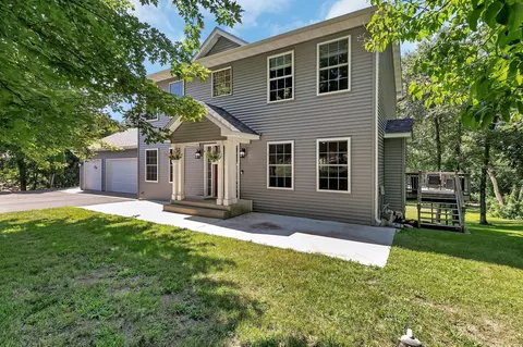 5607 Garden Hills Dr, Saint Augusta, MN 56301