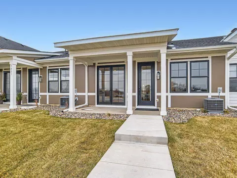 5121 216th St W, Farmington, MN 55024