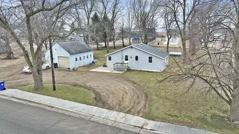 421 Center Ave, Lake Wilson, MN 56151