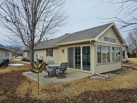 2525 7th Ave SE, Willmar, MN 56201 photo 4