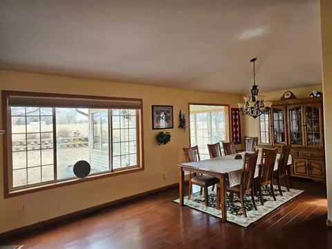 2525 7th Ave SE, Willmar, MN 56201 photo 10