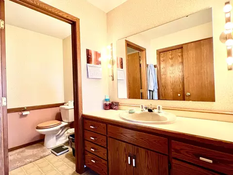 Bath - 7145 700th Ave, Wheaton, MN 56296 photo 3 of 5