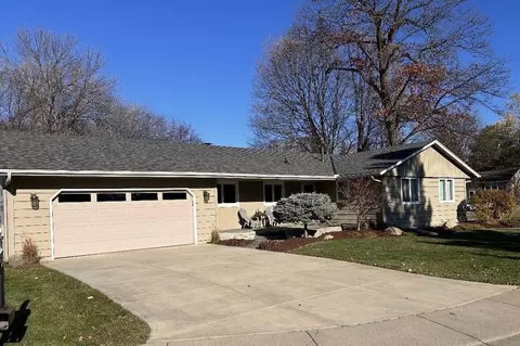 6228 Westwood Cir, Mound, MN 55364