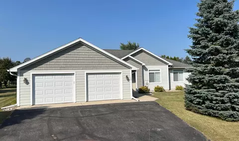 1128 Kingsley Ave SW, Wadena, MN 56482