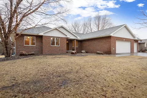 1005 26th St SW, Austin, MN 55912