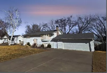 5128 Irondale Rd, Mounds View, MN 55112