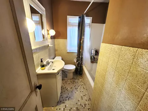 Bath - 608 8th St S, Saint Cloud, MN 56301 photo 1 of 2