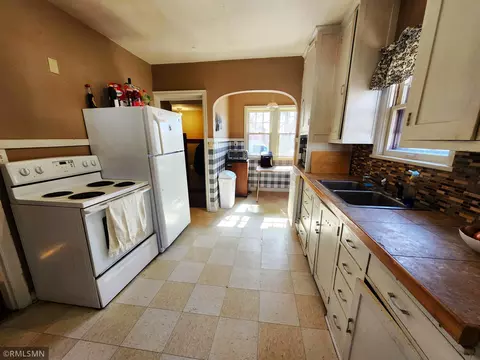 Kitchen - 608 8th St S, Saint Cloud, MN 56301 photo 1 of 1