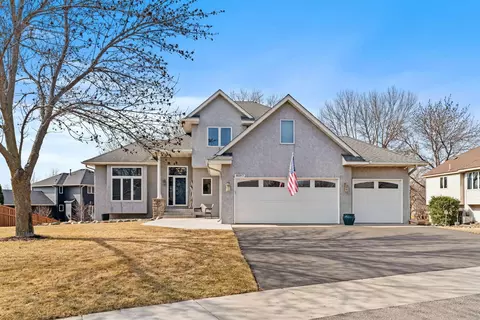 8097 Narcissus Ln N, Maple Grove, MN 55311