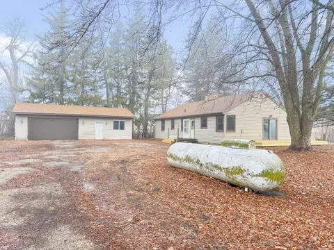 4174 S County Road 45, Owatonna, MN 55060