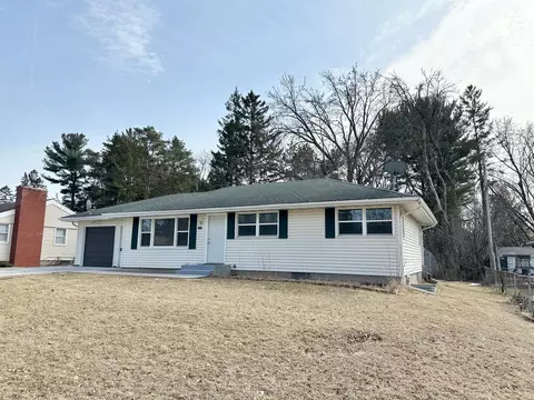 184 Hawes Ave, Shoreview, MN 55126