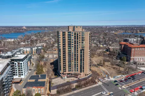 2950 Dean Pkwy #1505, Minneapolis, MN 55416