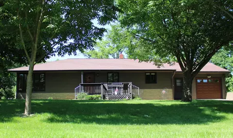 209 Elm Ave, Upsala, MN 56384