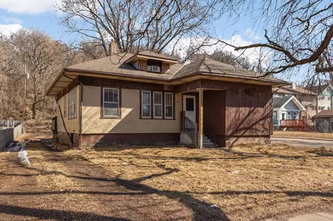 1294 Westminster St, Saint Paul, MN 55130
