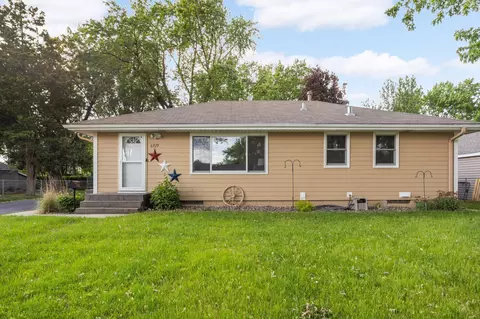 6719 Ewing Ave N, Brooklyn Center, MN 55429