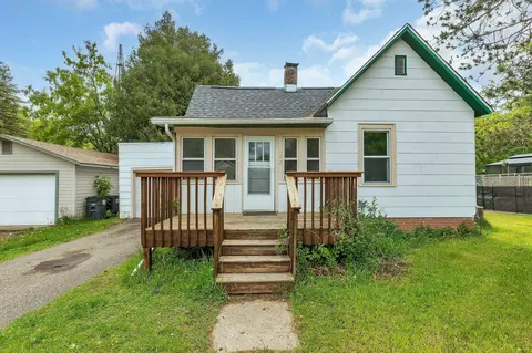 302 N Cedar St, Onamia, MN 56359