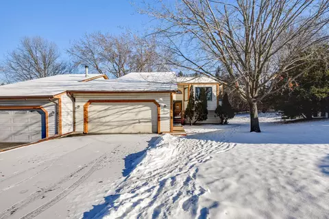 2030 Vienna Ln, Eagan, MN 55122