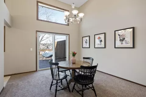 10466 W Bloomington Fwy, Bloomington, MN 55431
