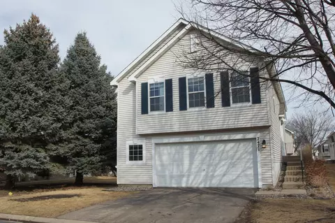 7471 Devin Ln, Shakopee, MN 55379